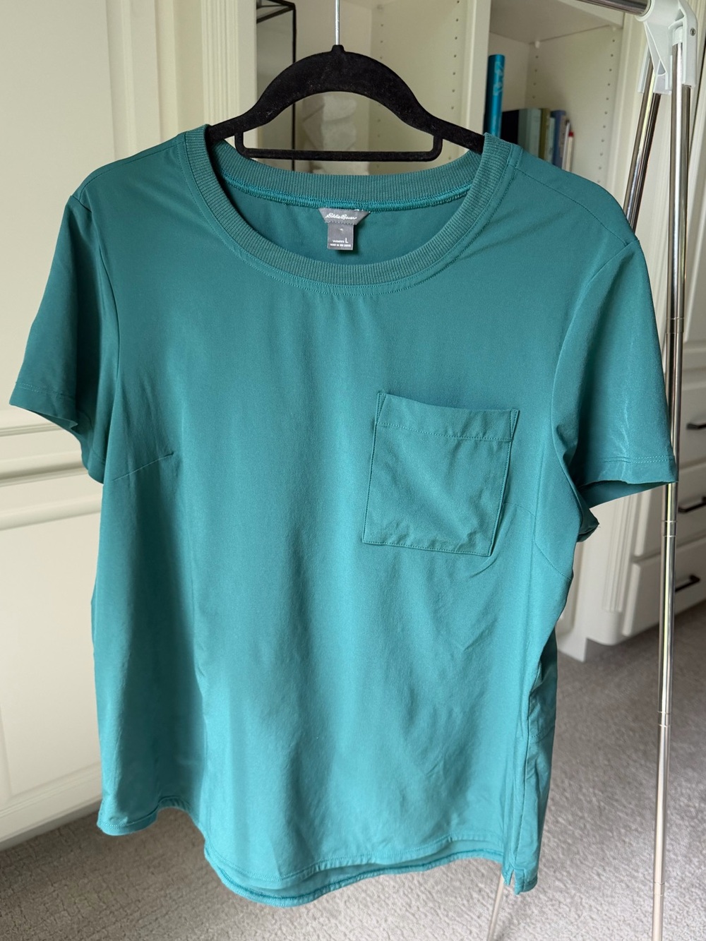 Eddie Bauer short sleeve light weight teal green t-shirt